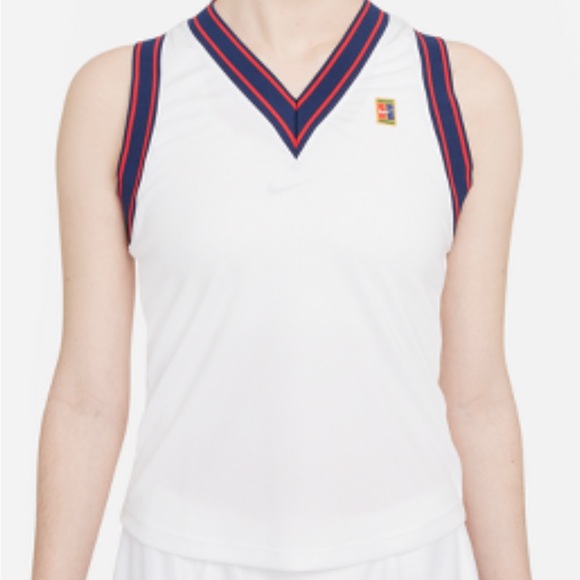 Nike Tennis top and skirt set - Picture 2 of 6